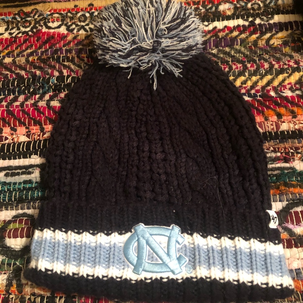 Tar Heels Pom-Pom Beanie